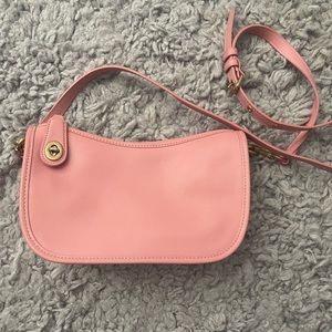Small Coach rose purse. Simple & cute.